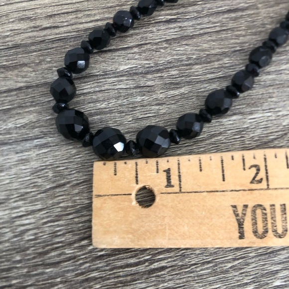 Vtg Black Glass Faceted Beaded Necklace - Picture 10 of 11